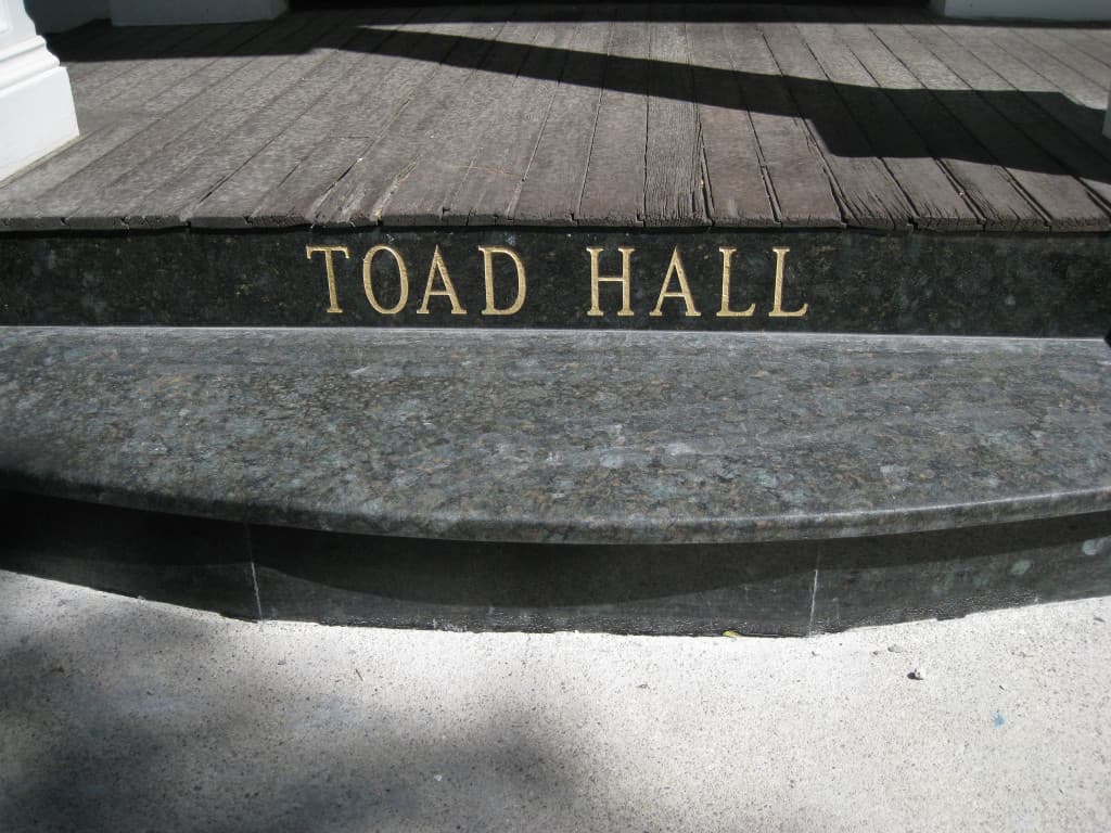 Stone bench with 